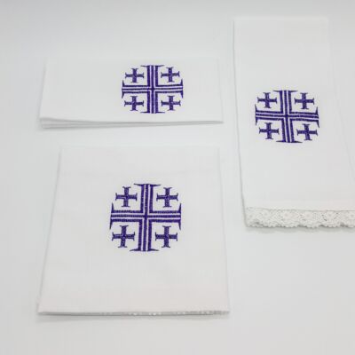 Paños de Altar blanco con bordado morado