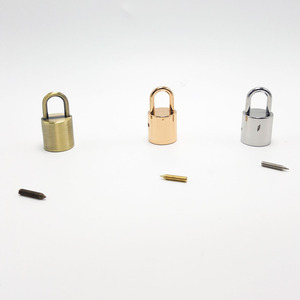 Terminal metálico para cordón (1.5cm)