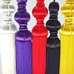 Borla de Seda en Colores (17,5cm)