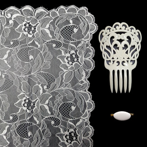 Pack Mantilla Niña blanca/beige, Peina y broche