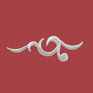 Aplique bordado termoadhesivo plata filigrana (9x3cm)