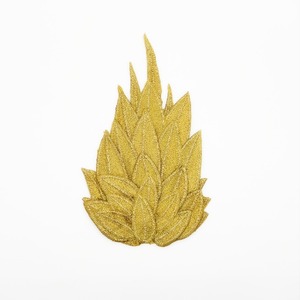 Aplique bordado flor dorado (19x12cm)