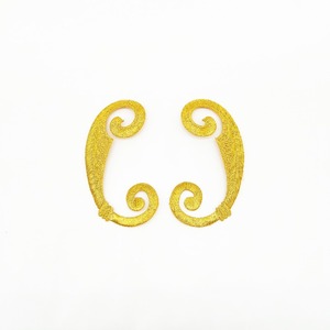 Aplique Bordado termoadhesivo filigrana oro (Izqda y Dcha) 9,5x4,5cm