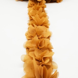 Tira de flores de tela con pétalos Amarillo Mostaza (5cm)