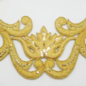 Cinturilla bordada para Virgen dorada (37x17cm)