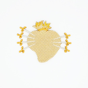 Aplique bordado Corazón Dolorosa 7 puñales tres oros (15x11cm)