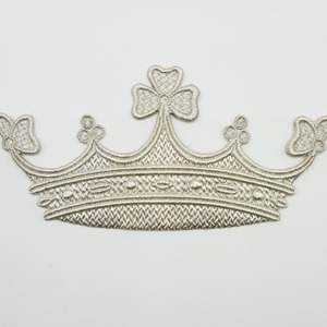 Corona bordada 3 hilos plata (22x10cm)