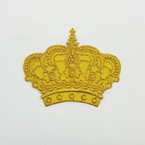 Corona bordada termoadhesiva (6,5x8cm)