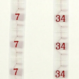 Cinta blanca talla roja (2 cm)