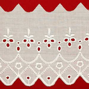 Tira bordada blanca (11 cm)