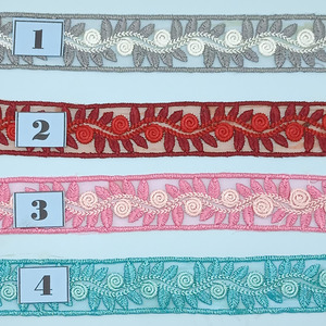 Organza bordada flores (2.5cm)