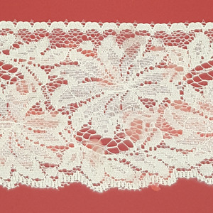 Encajes de Nylon Beige (6,5 cm )