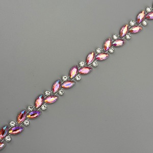Pasamanería cristal reflejos rosa (1.5 cm)