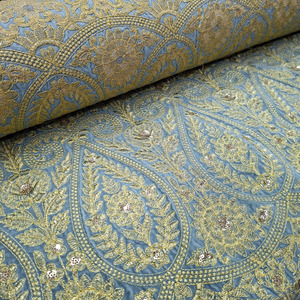 Tela terciopelo bordado Azul Empolvado (ancho 1m)
