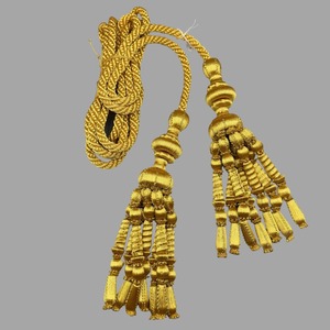 Cíngulo dorado con borlas de bellota