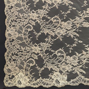 Mantilla Dorada (115x200cm)