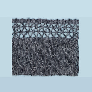 Fleco lanilla con enrejado gris y lurex plata  (12.5cm)