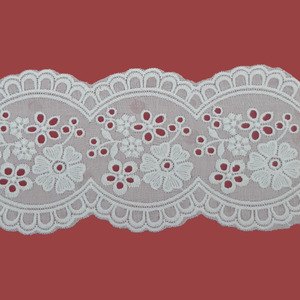 Tiras bordadas blancas (8cm)