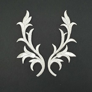 Aplique bordado ramas y flores plata (Izqda y Dcha) 13,5cm