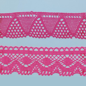 Puntilla bolillo rosa chicle (4.5cm-5cm)