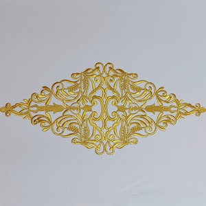 Aplique Bordado termoadhesivo filigrana oro (60cm x 26cm)