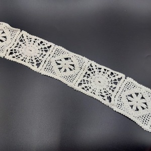 Encaje entredos de Bolillo Blanco (7 cm)