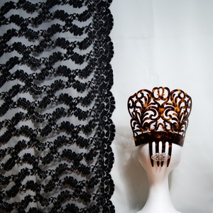 Pack Mantilla Negra, Peina y Broche Plata (Nº2)