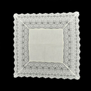Pañuelo de encaje marfil (32,5cm)