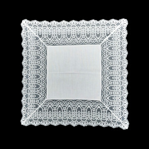 Pañuelo de encaje blanco (32cm)