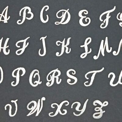 Letras bordadas termoadhesivas plata (2,5 - 3,5  cm)