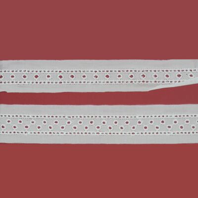 Tiras bordadas blancas (2.5cm-3cm)